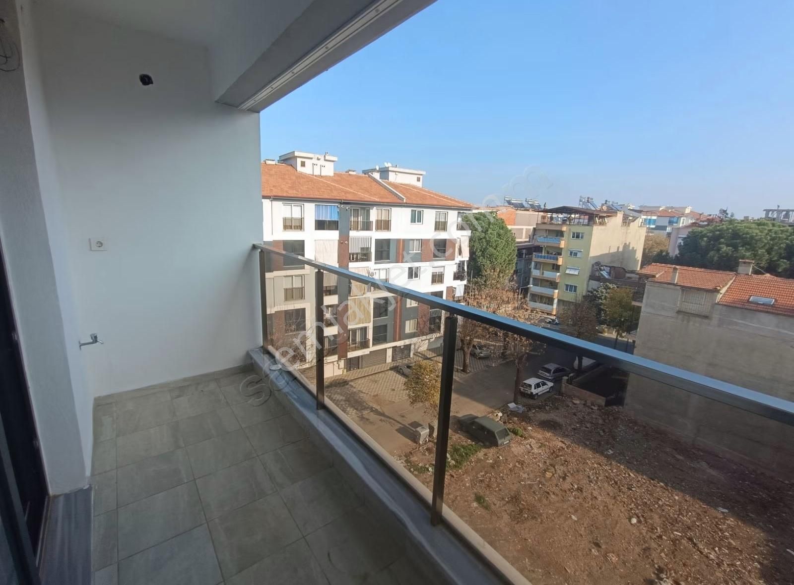 Namıkkemal Mah.de Müstakil Otoparklı Satılık 2+1 Daire - Görsel 25