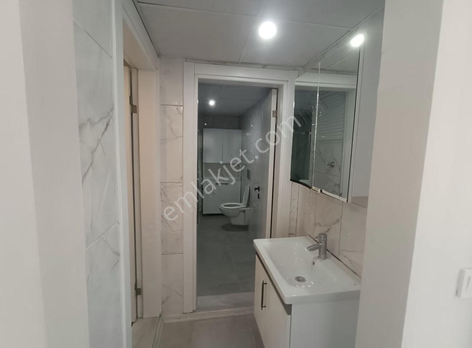 Namıkkemal Mah.de Müstakil Otoparklı Satılık 2+1 Daire - Görsel 3