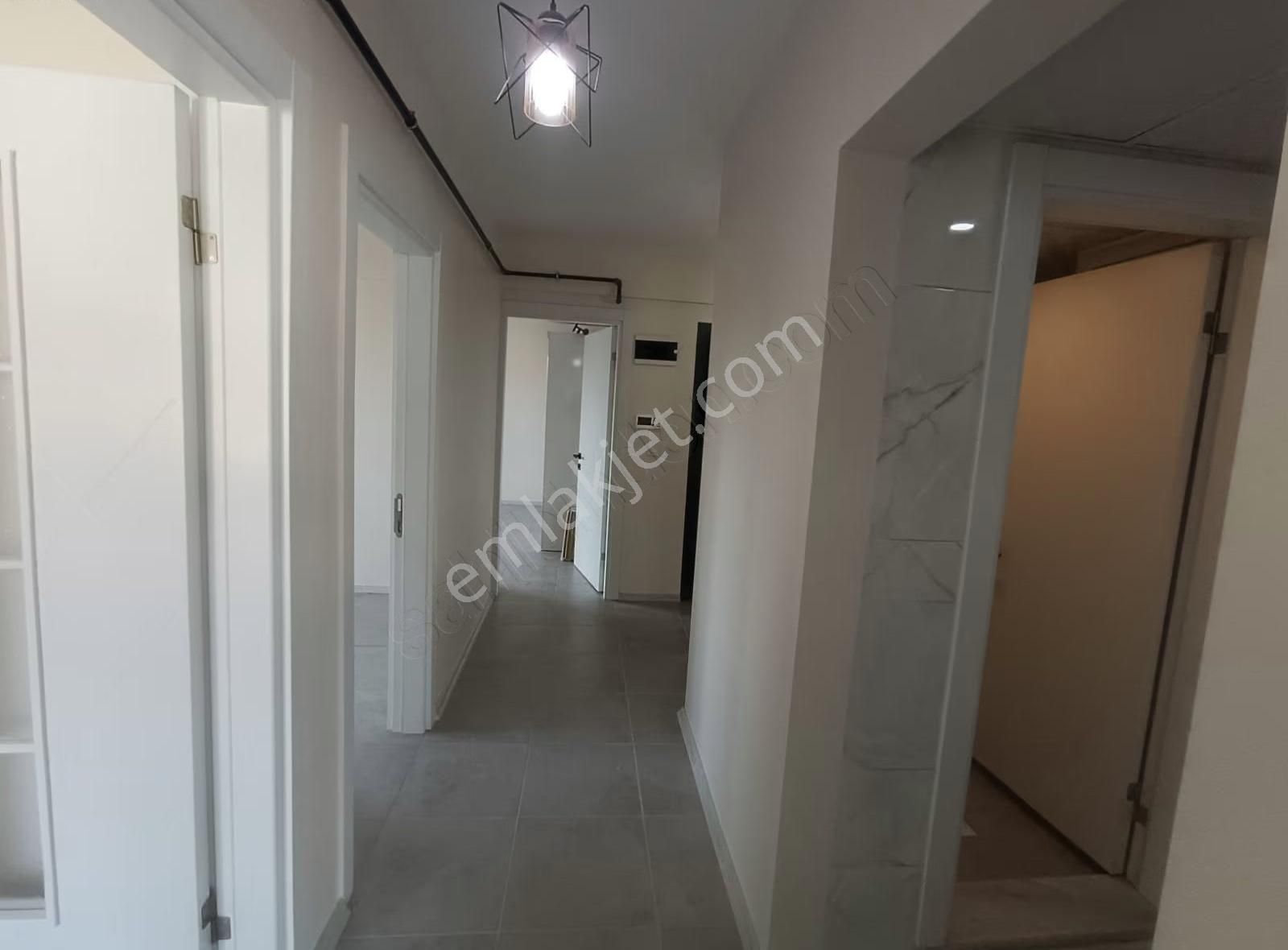 Namıkkemal Mah.de Müstakil Otoparklı Satılık 2+1 Daire - Görsel 15