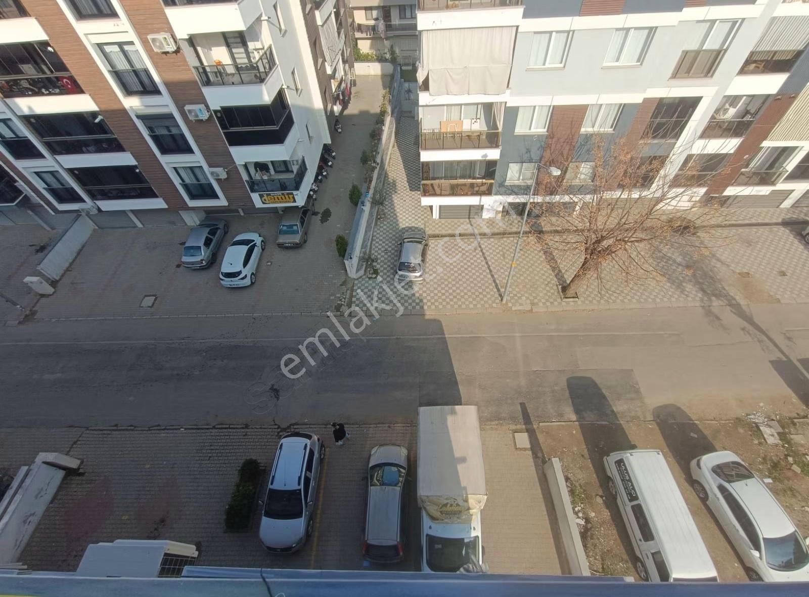 Namıkkemal Mah.de Müstakil Otoparklı Satılık 2+1 Daire - Görsel 23