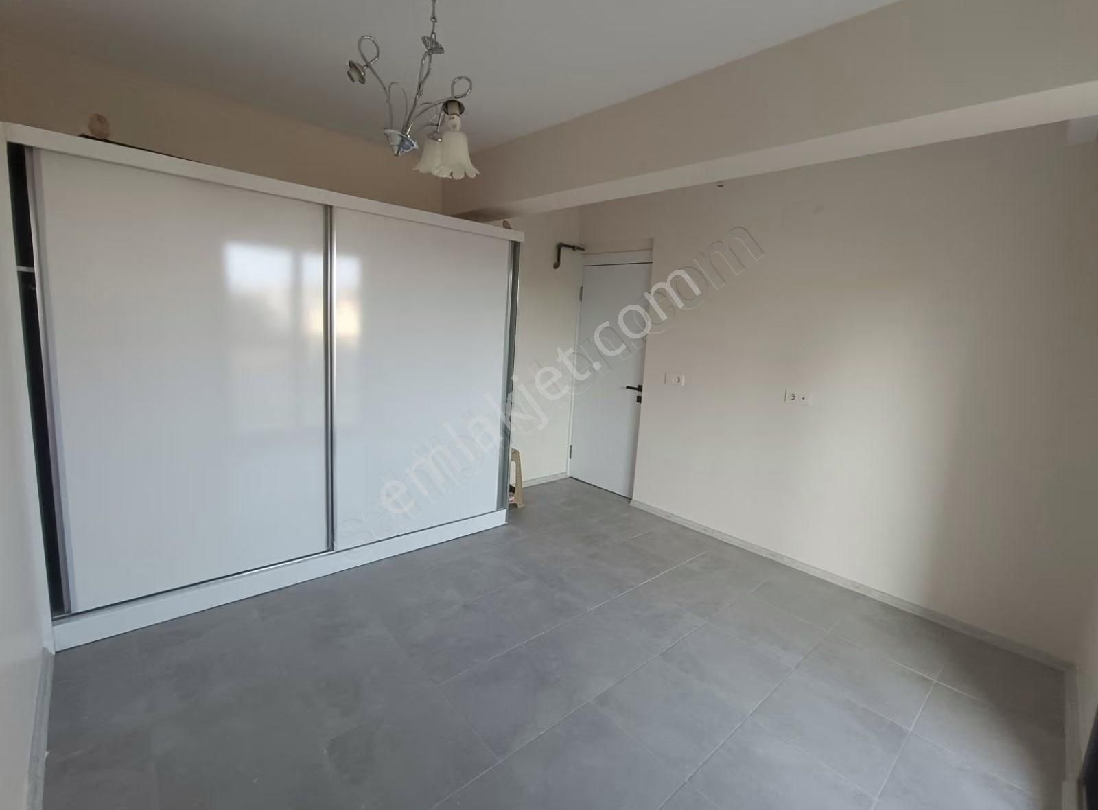 Namıkkemal Mah.de Müstakil Otoparklı Satılık 2+1 Daire - Görsel 29
