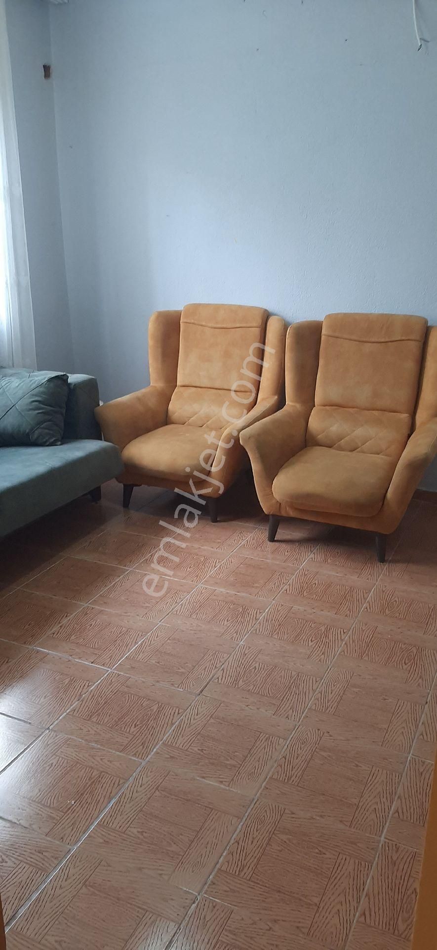 Karabaglar Selvili Mahalleside Kiralık 2+1 Daire - Görsel 9