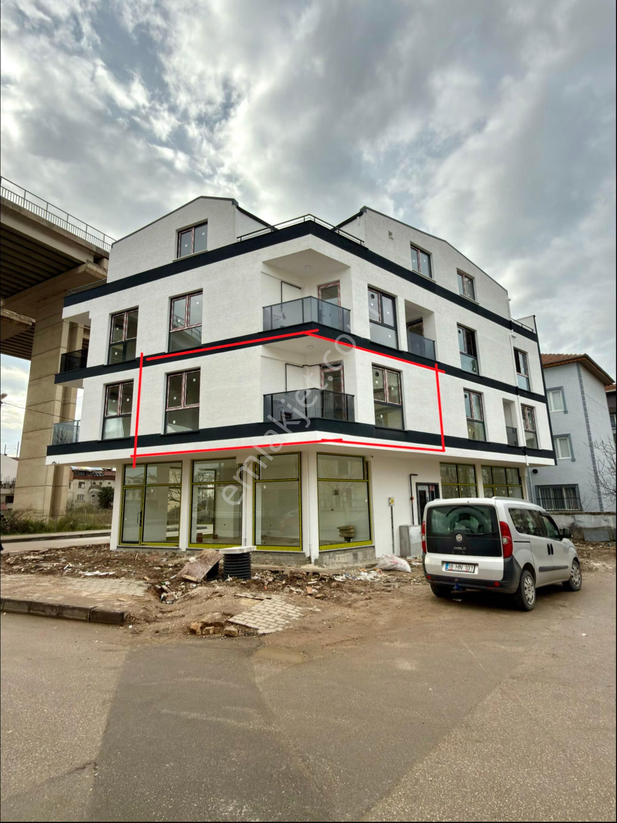 Demirtaş Barbaros Mahallesinde Satılık Mükemmel Konumda1+1 Daire