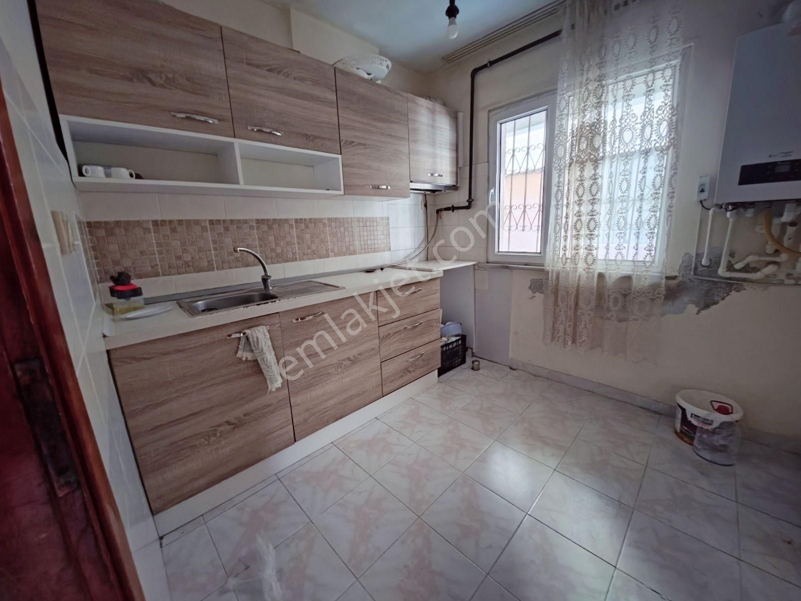 Alp Arslan Lisesine, E-5 Yakin 2+1 90m2 Banyo Wc Ayri Kombili - Görsel 13