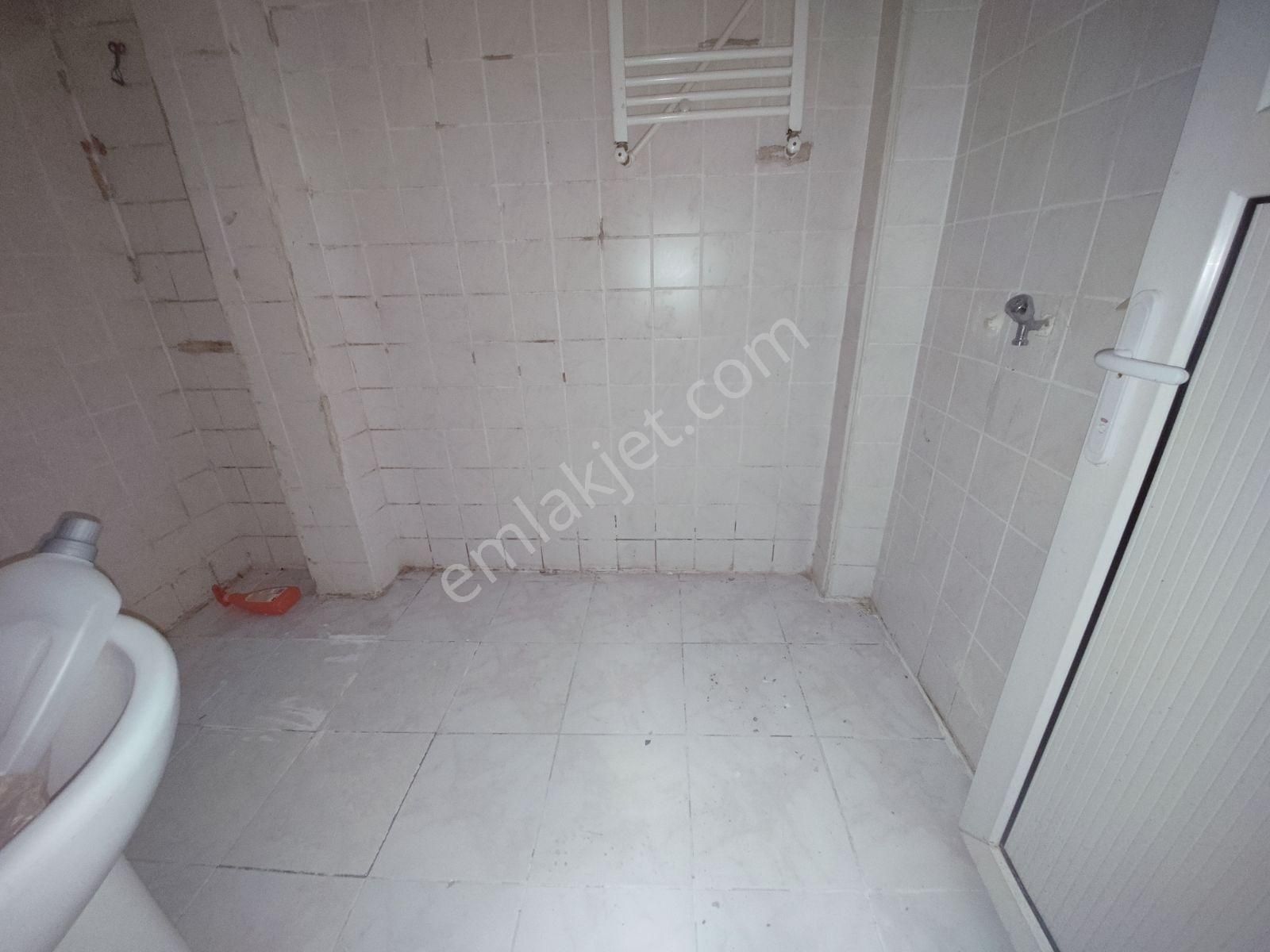 Alp Arslan Lisesine, E-5 Yakin 2+1 90m2 Banyo Wc Ayri Kombili - Görsel 21