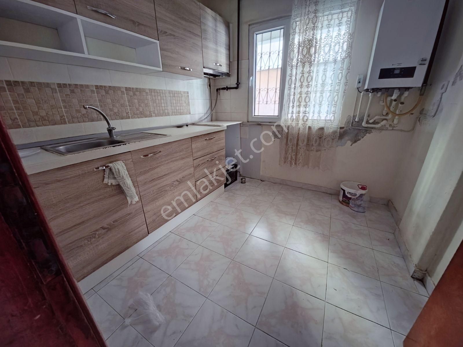 Alp Arslan Lisesine, E-5 Yakin 2+1 90m2 Banyo Wc Ayri Kombili - Görsel 11