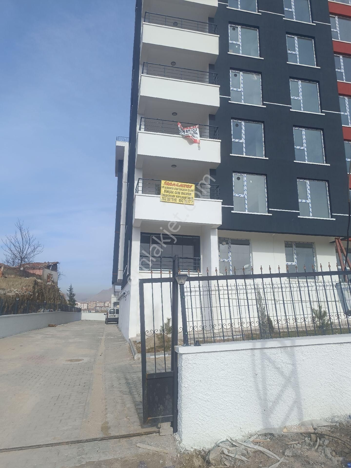 Acil Satılık Sitede 3+1 Daire 6kata