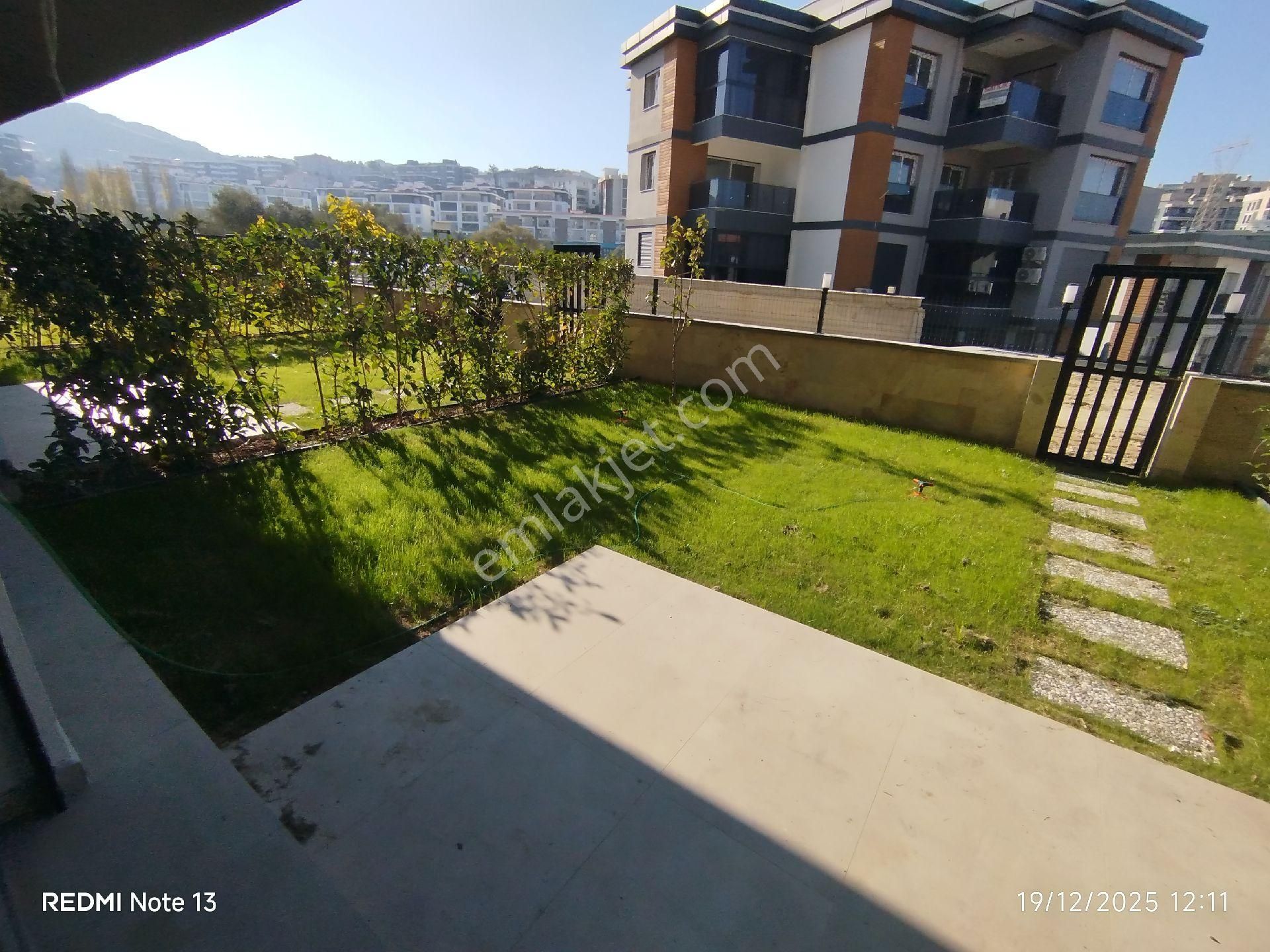 Kuşadası Degirmendere70m2 Muhtesem 1+1 Bahceli Satılık Daire