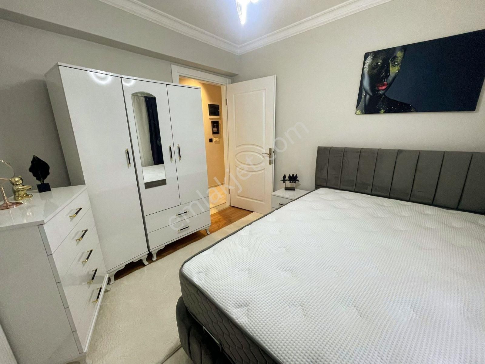 Buca'da Satılık Genç Bina 1+1 Eşyalarla Verilecektir - Görsel 19