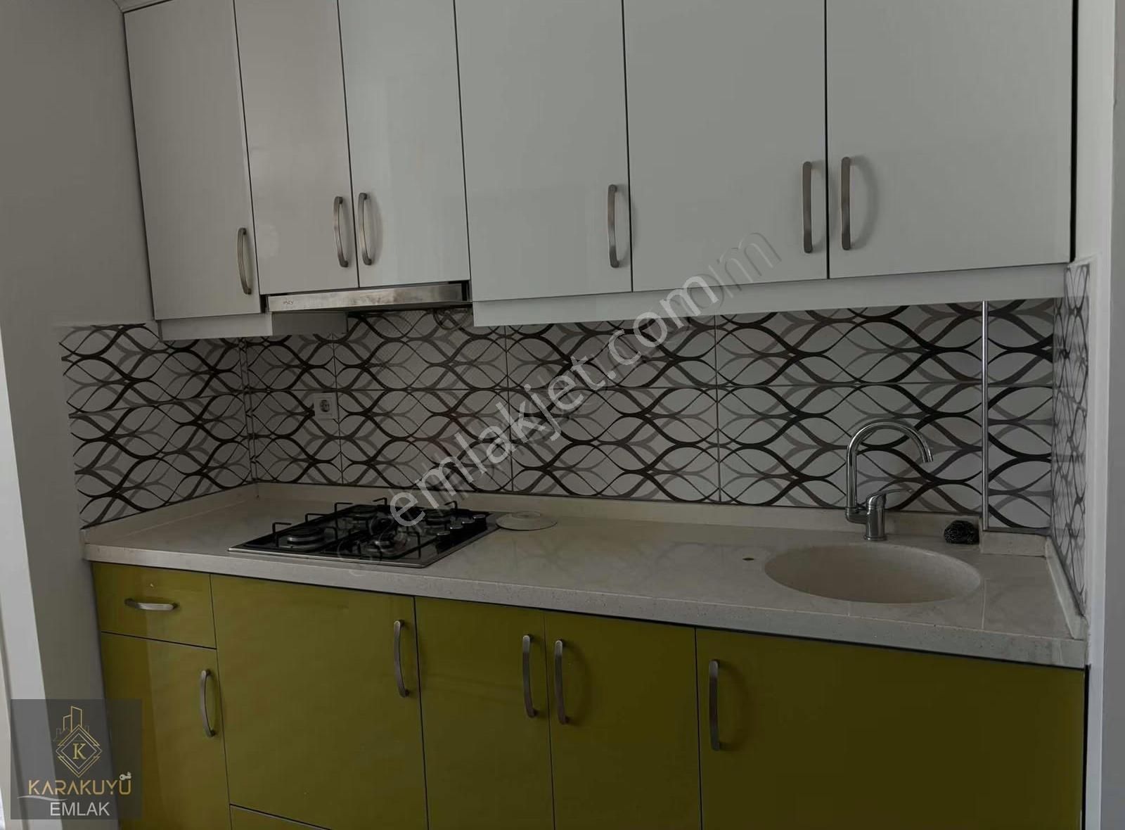 Ana Cadde Üzerinde 2+1 - Görsel 11