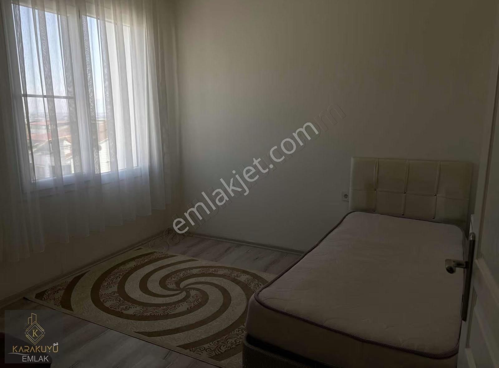 Ana Cadde Üzerinde 2+1 - Görsel 4