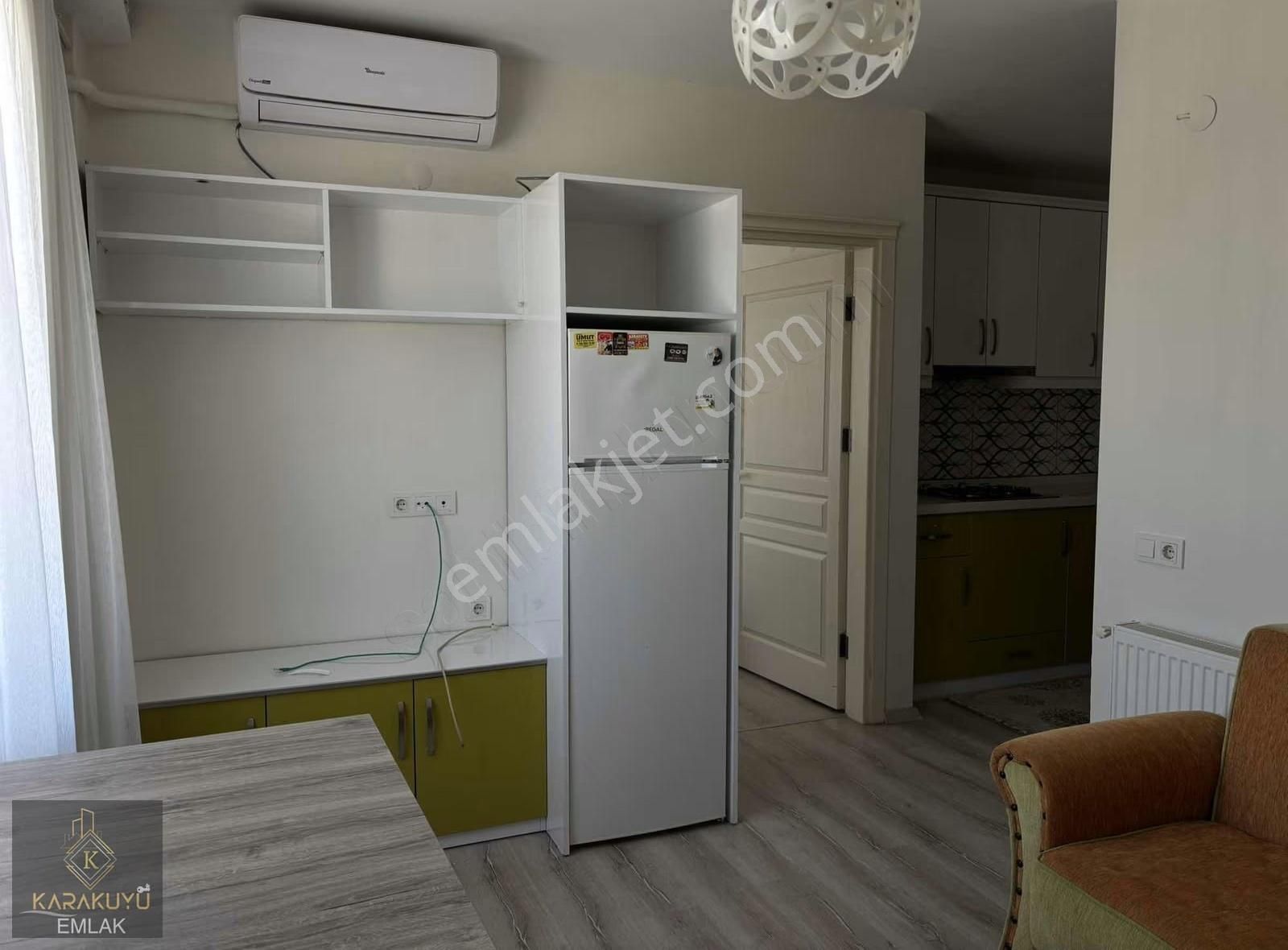 Ana Cadde Üzerinde 2+1 - Görsel 5