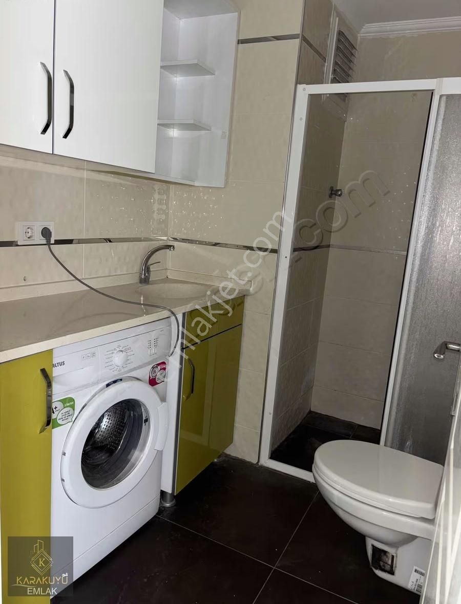 Ana Cadde Üzerinde 2+1 - Görsel 2