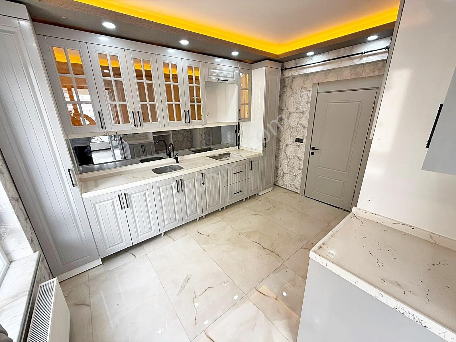 Yuvam'dan Menderesin En Lüx Kullanışlı Dairesi Satışa Sunuldu