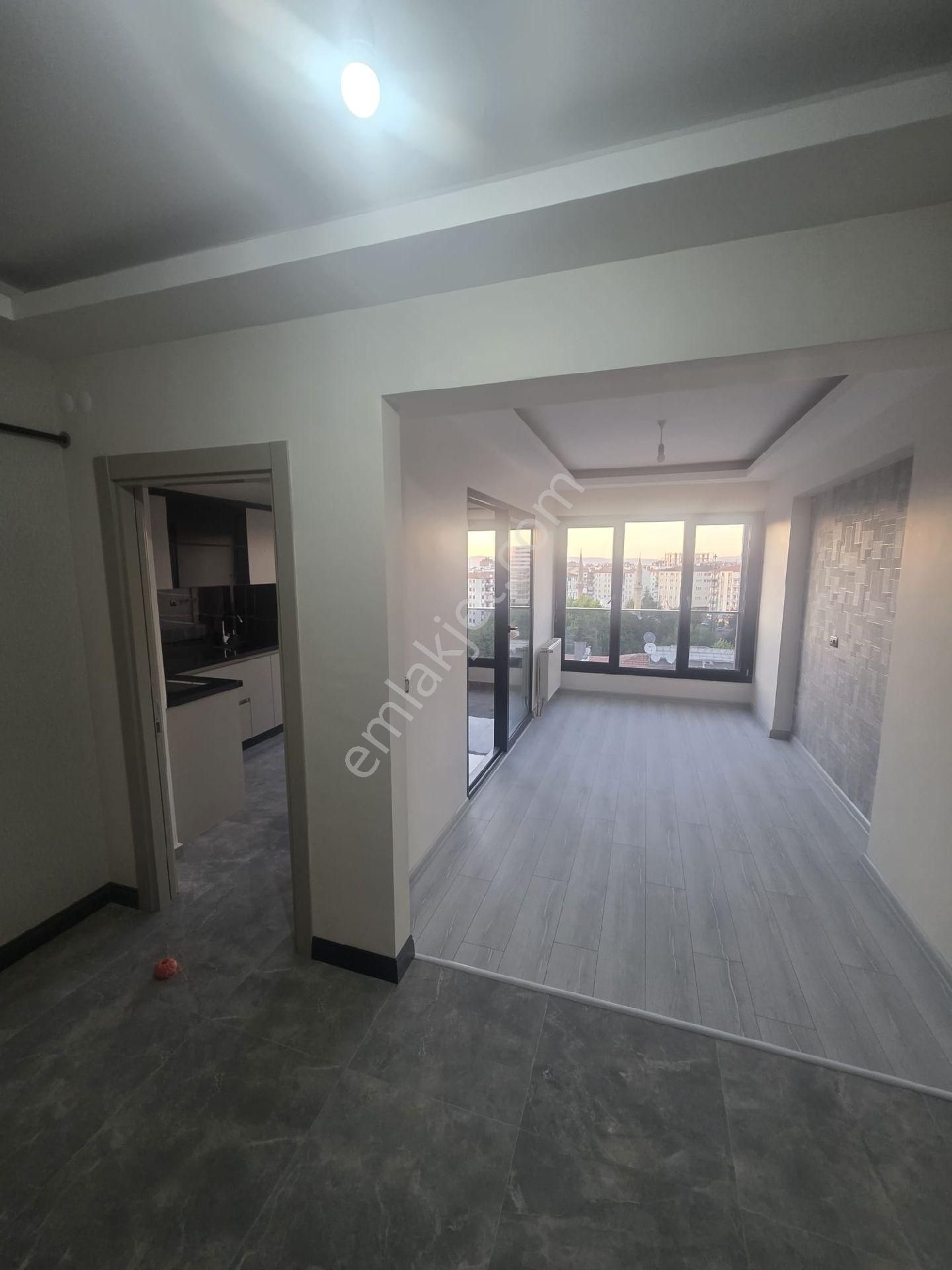 Bahçelievlerde Sıfır 2.5+1 Lux - Görsel 9