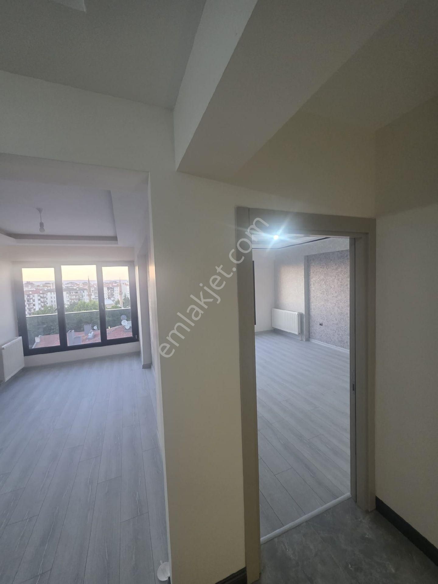 Bahçelievlerde Sıfır 2.5+1 Lux - Görsel 12