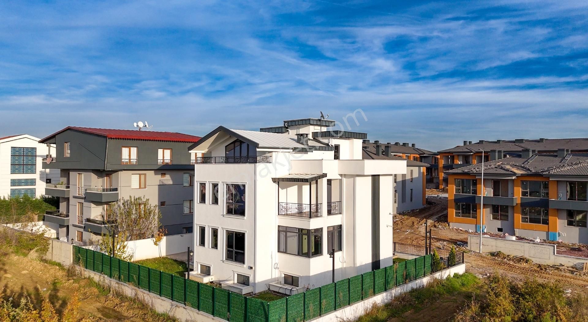 Yalova Kadıköy'de Deniz Manzaralı Satılık Müstakil Villa - Görsel 3