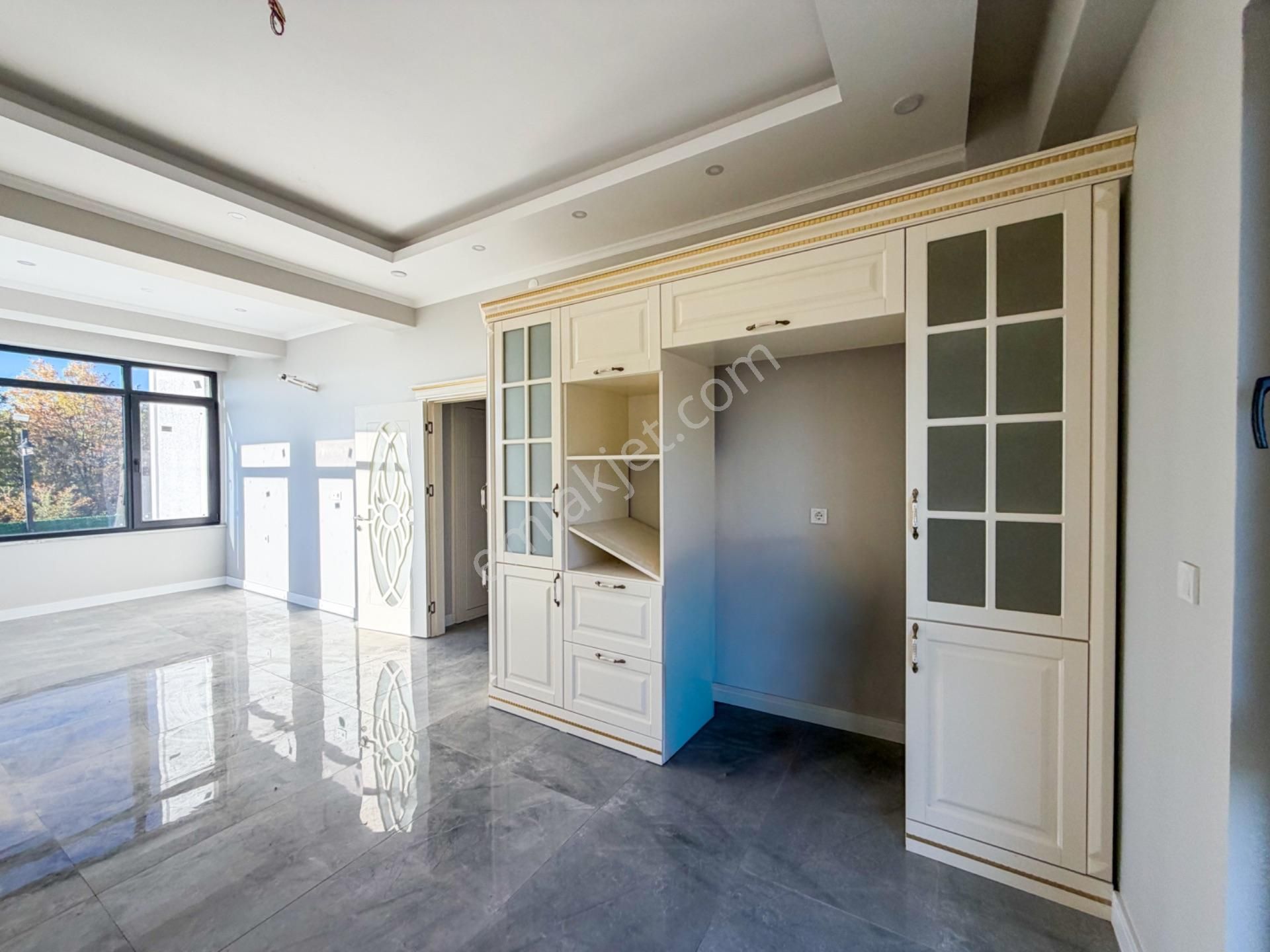 Yalova Kadıköy'de Deniz Manzaralı Satılık Müstakil Villa - Görsel 13