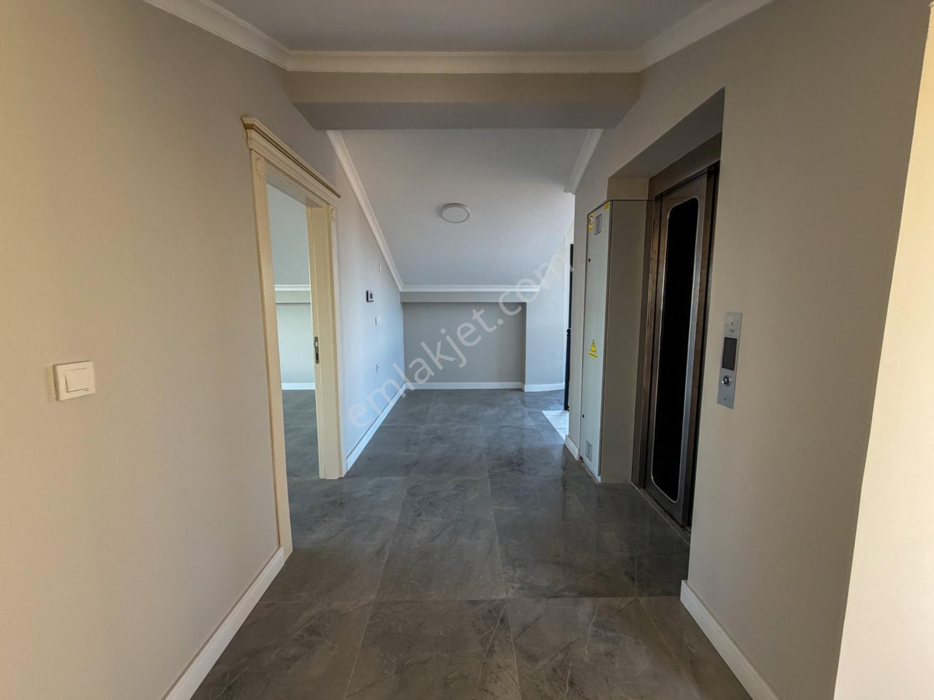 Yalova Kadıköy'de Deniz Manzaralı Satılık Müstakil Villa - Görsel 32