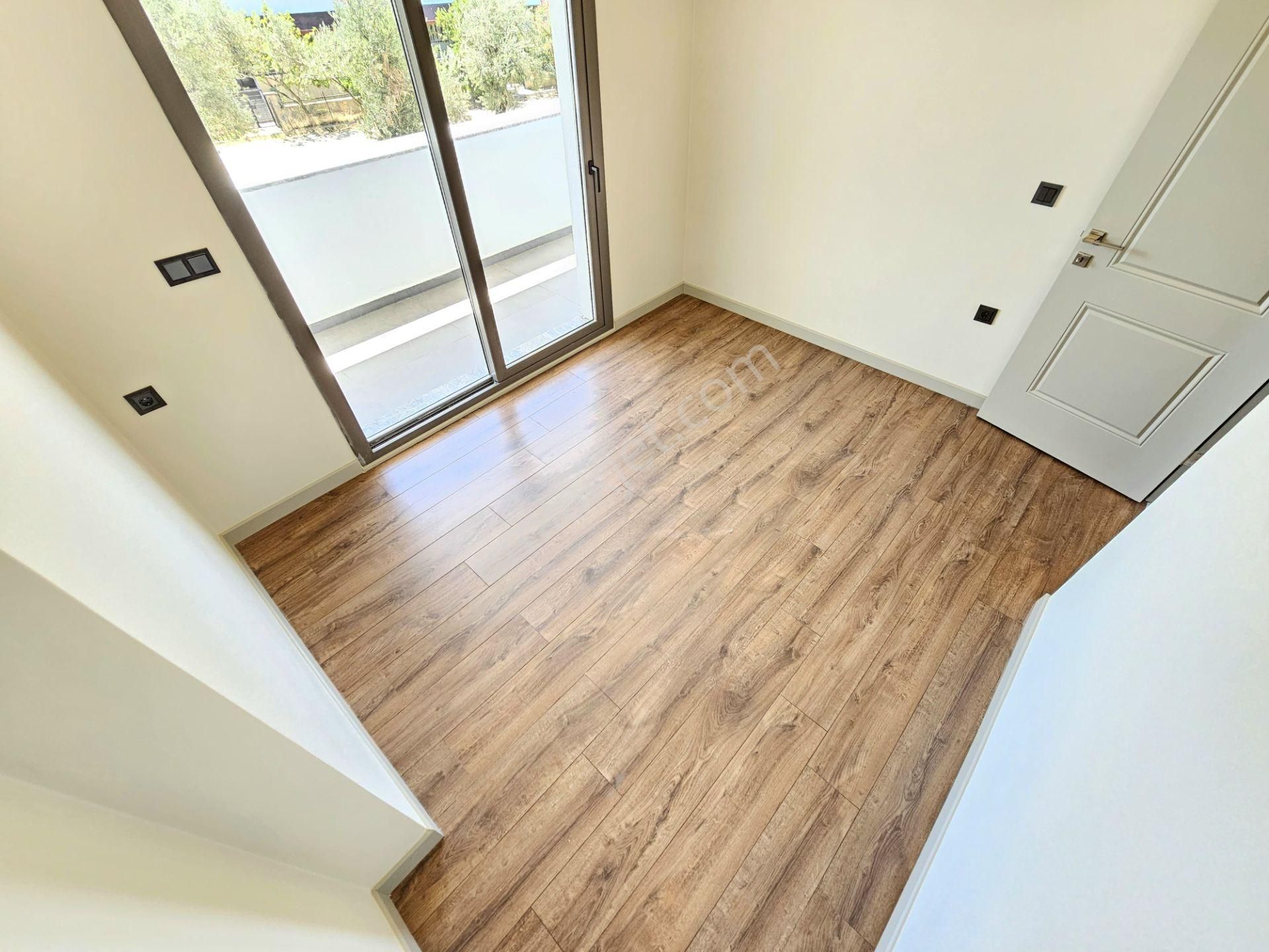 ▶ ▶ Akçay Körfez'den Güre'de Denize 500 Mt Site İçinde Havuzlu 4+1 Sıfır Villa - Görsel 21