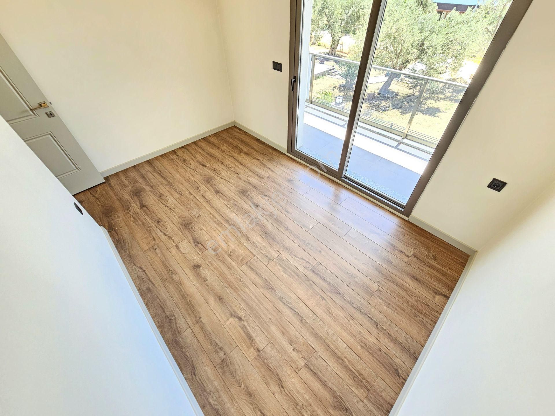 ▶ ▶ Akçay Körfez'den Güre'de Denize 500 Mt Site İçinde Havuzlu 4+1 Sıfır Villa - Görsel 17