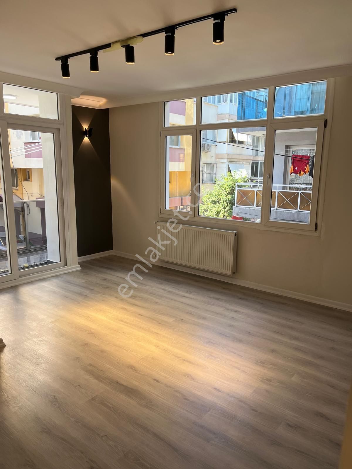 İzmir Güzelyalıda Satılık Lüks 3+1 Daire - Görsel 27