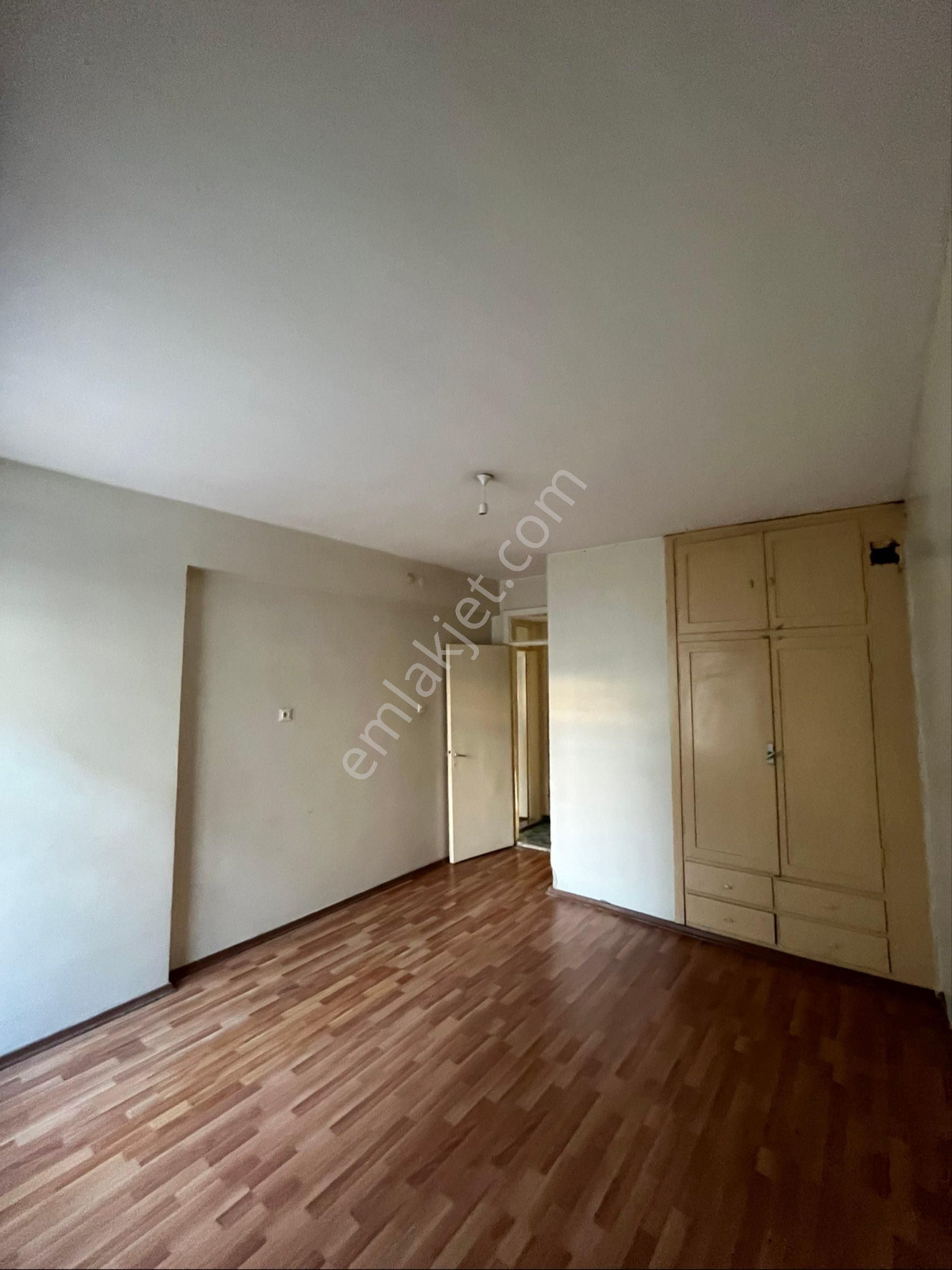 Fatih Işıklat Mahallesi Satılık 3+1 Daire - Görsel 4