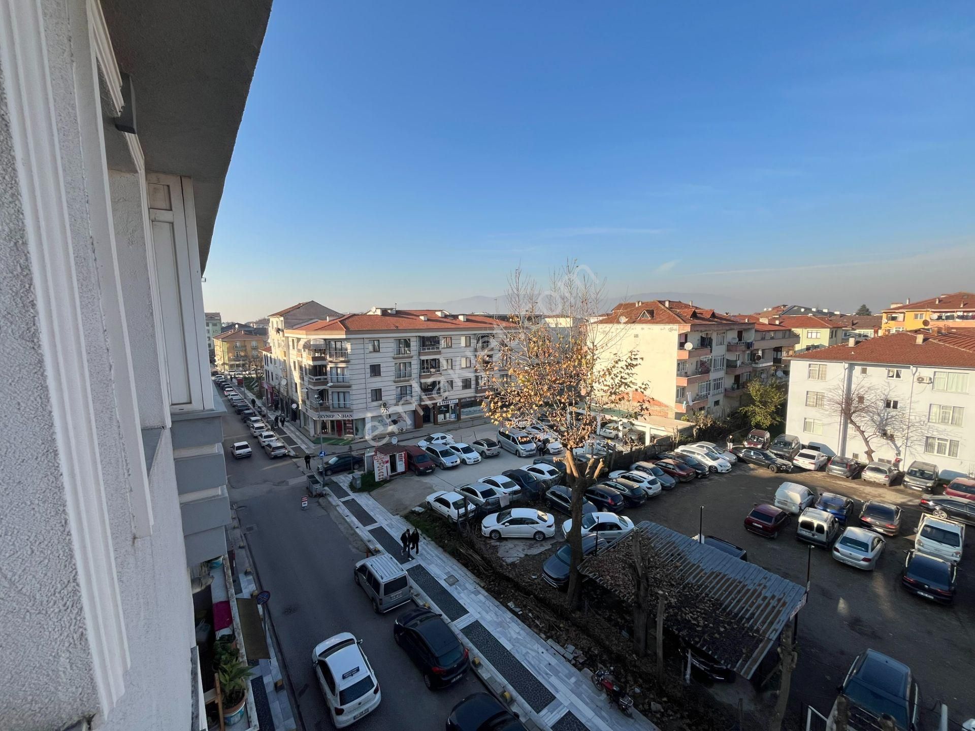 Bir Emlak'tan Şerefiye Mahallesi'nde 3+1 135 M2 Satılık Daire - Görsel 33