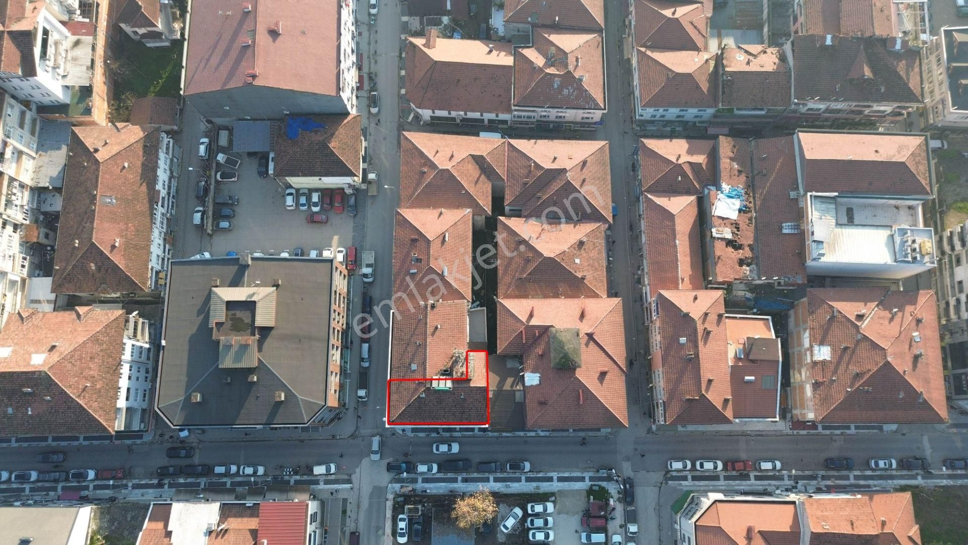 Bir Emlak'tan Şerefiye Mahallesi'nde 3+1 135 M2 Satılık Daire - Görsel 23