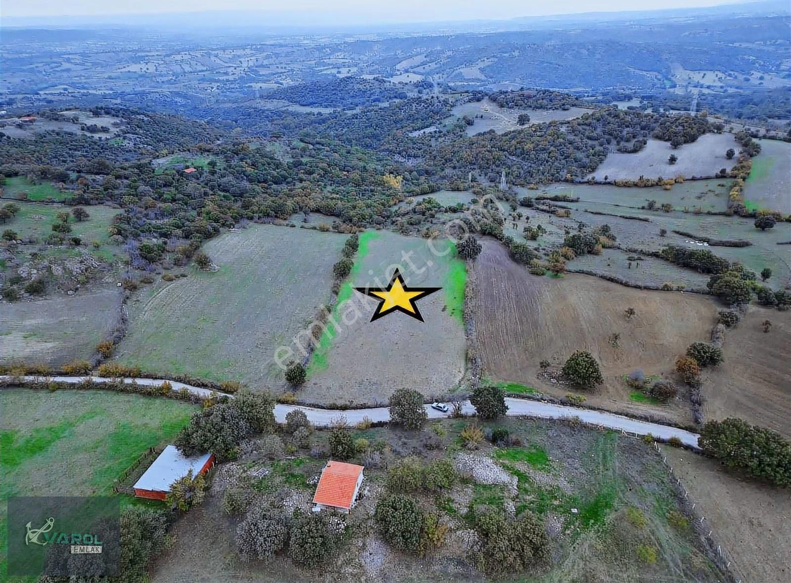 Süleyman Köyde 9000m² Kadastro Yolu Olan Tarla - Görsel 18