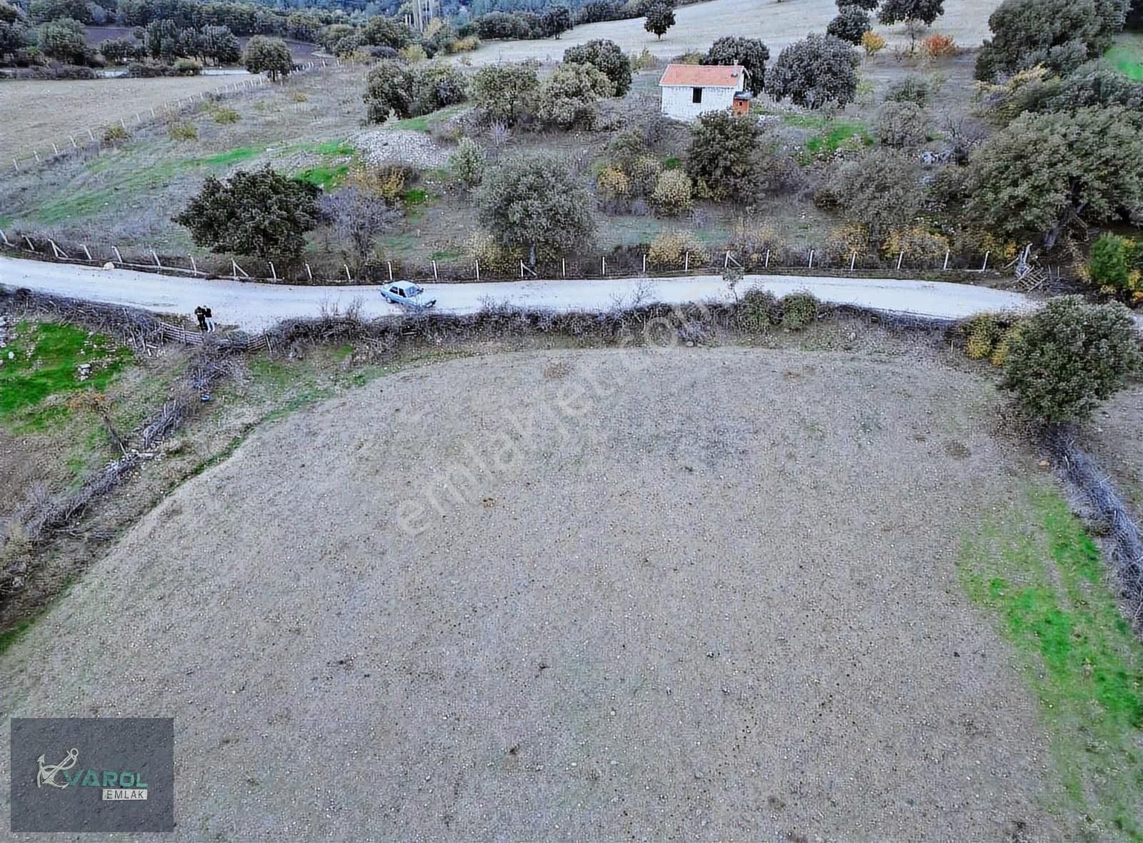 Süleyman Köyde 9000m² Kadastro Yolu Olan Tarla - Görsel 10