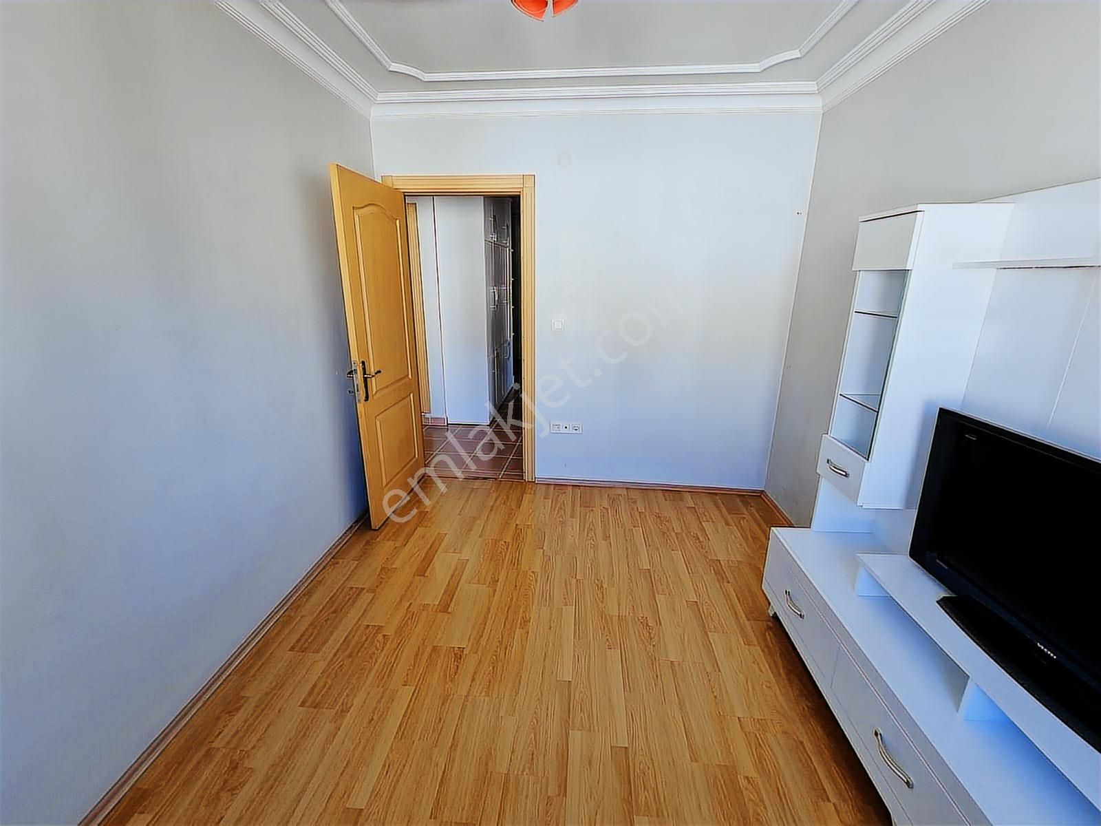 Pendik Esenyalı Mahallesinde 4+2 Satılık Dubleks Fırsat Daire - Görsel 9