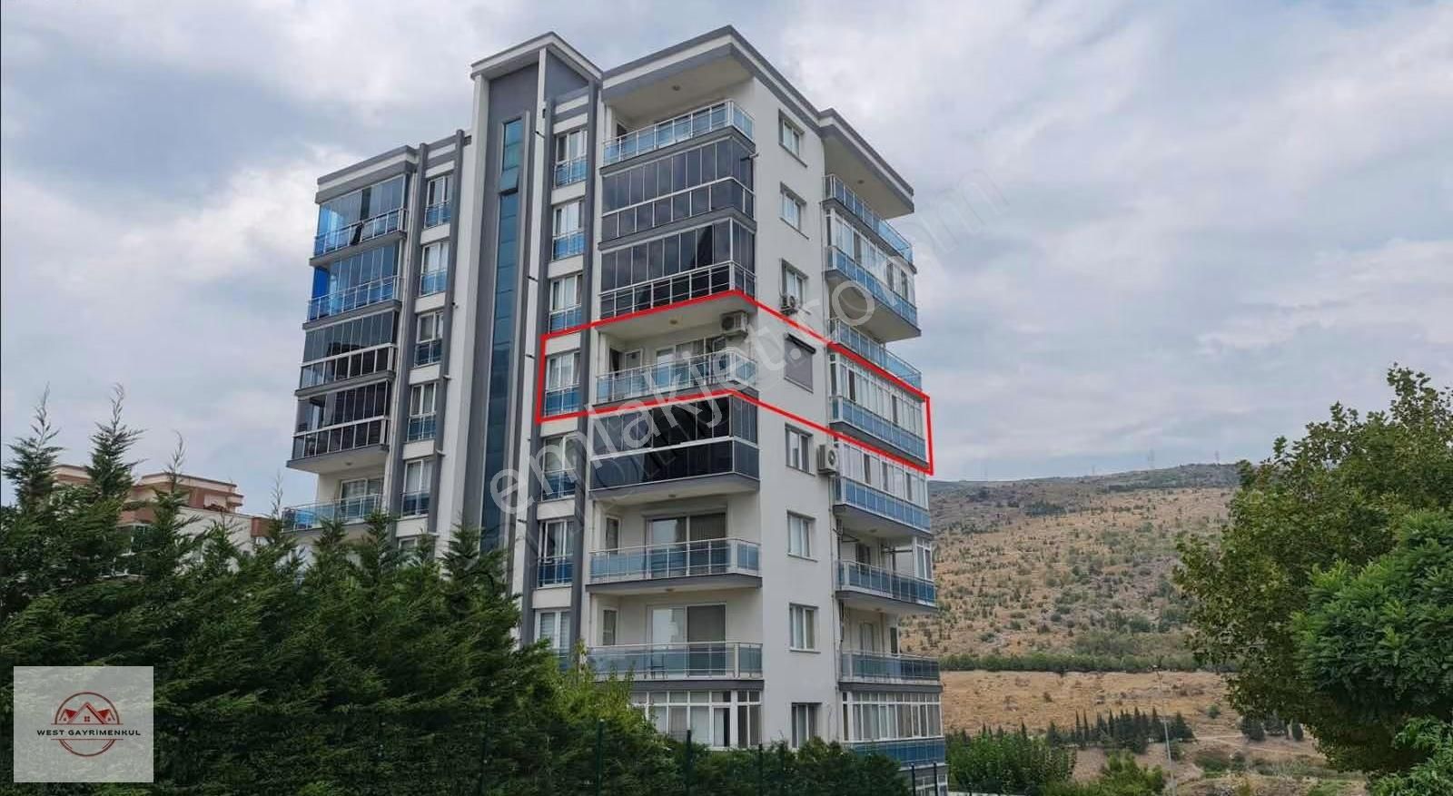 Bornova Evka 4'te Satılık Kapalı Mutfaklı 135m² 3+1 Daire - Görsel 5