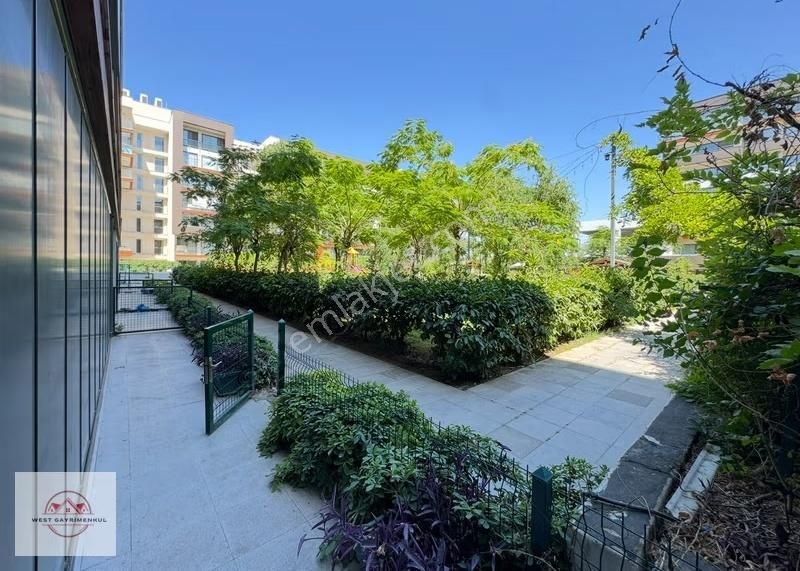 Bornova Myvia Bahçe'de Full Eşyalı 2+1 Kiralık Daire(bahçe Katı)