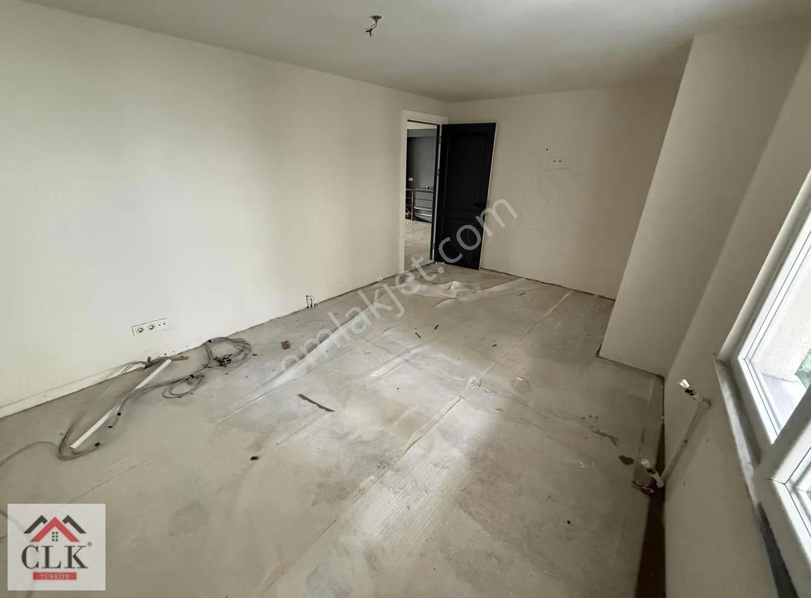 Clk'dan Cadde Üzeri Tabela Değeri Yüksek Kiralık Dükkan - Görsel 15