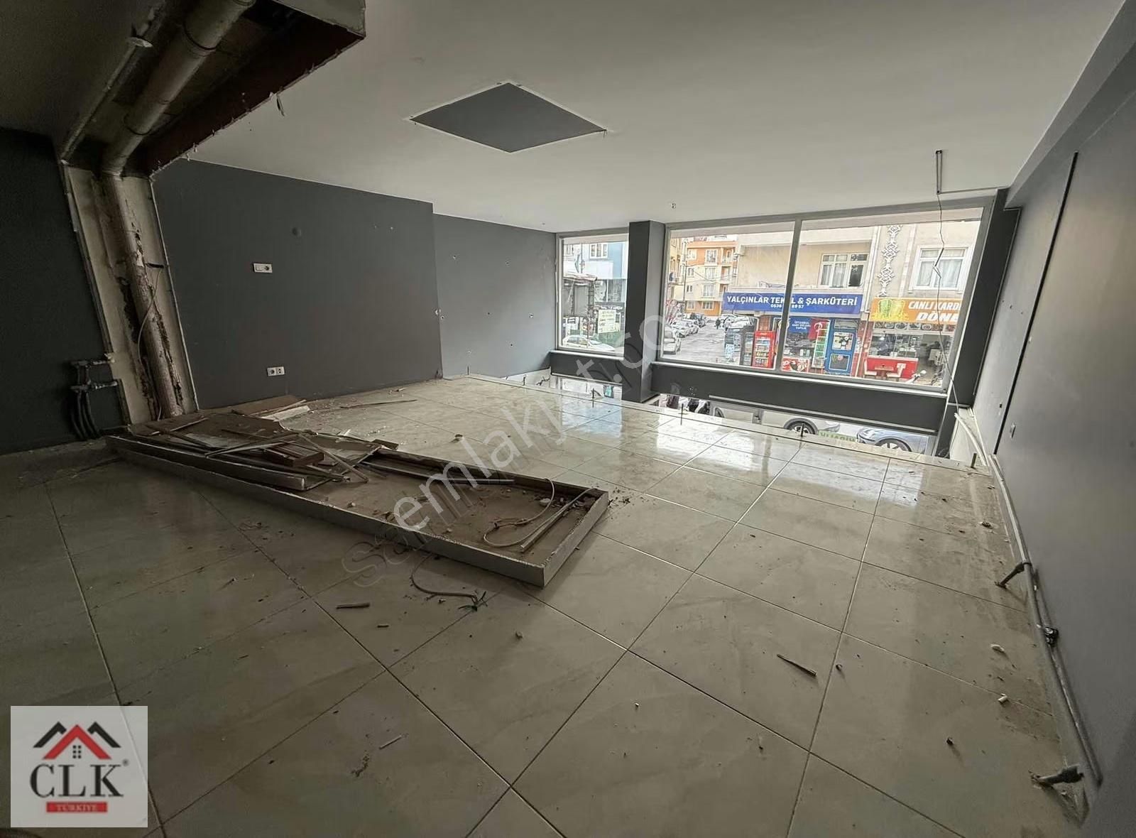 Clk'dan Cadde Üzeri Tabela Değeri Yüksek Kiralık Dükkan - Görsel 25