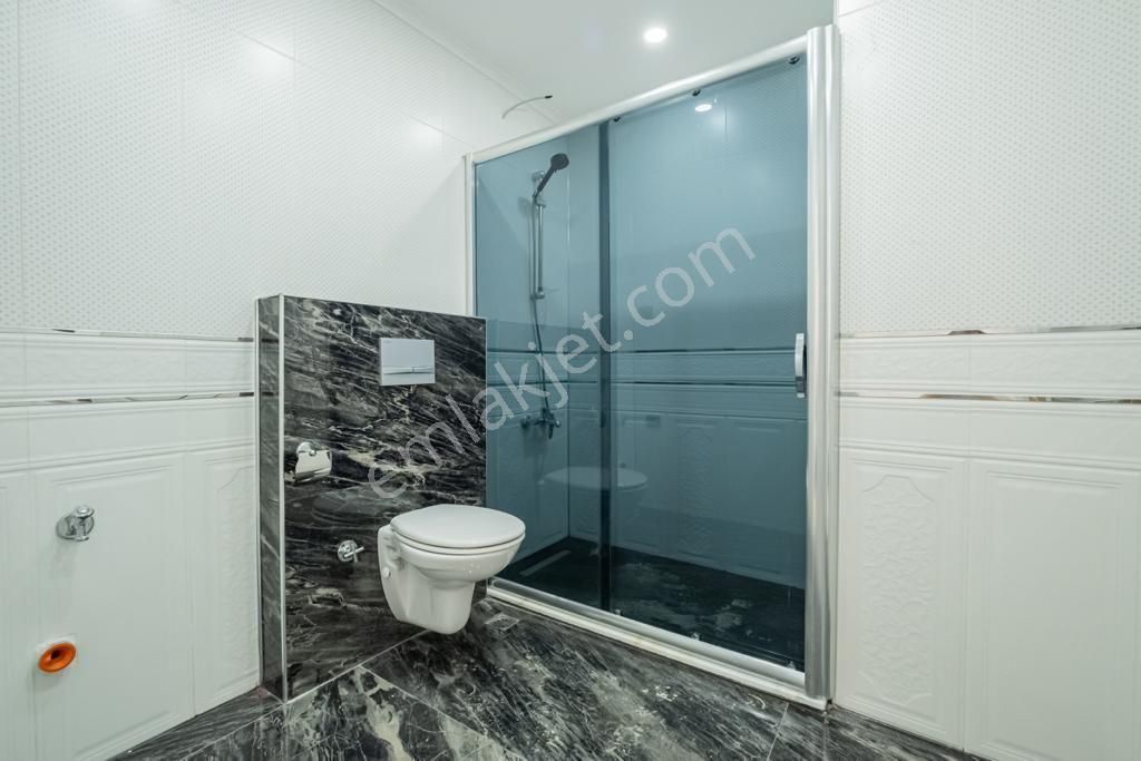 Alanya Yalı Taksi Cadde Üzerinde Tespo Market Civ.satılık 3+1 Asansörlü Daire - Görsel 14