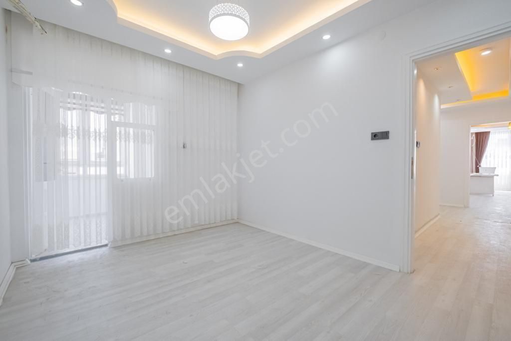 Alanya Yalı Taksi Cadde Üzerinde Tespo Market Civ.satılık 3+1 Asansörlü Daire - Görsel 23