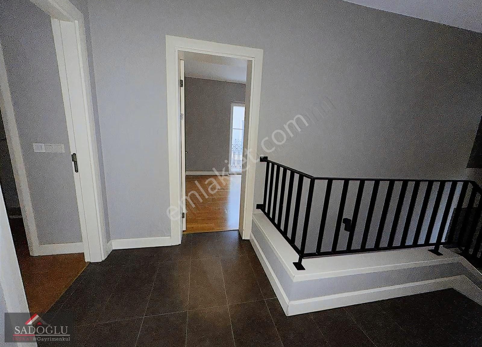 Arnavutköy Neo Gölpark Sitesi Kiralık 4+1 Villa - Görsel 4