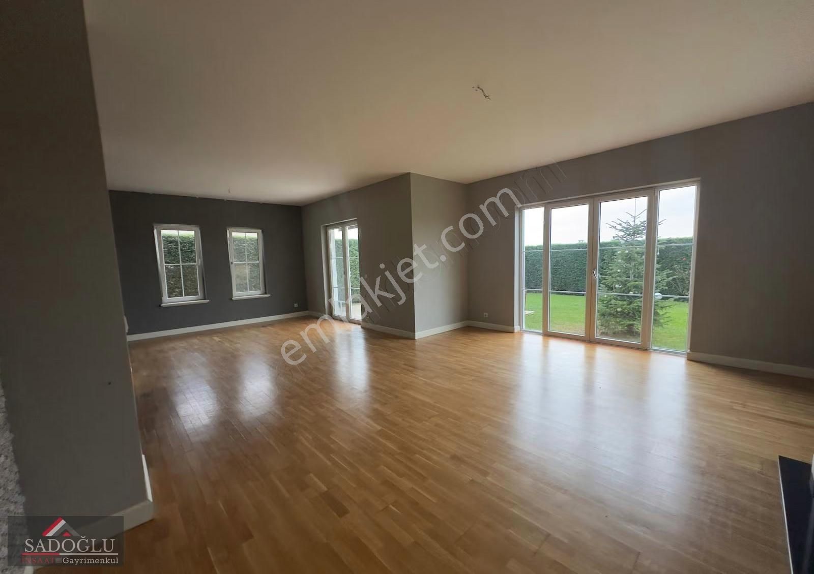 Arnavutköy Neo Gölpark Sitesi Kiralık 4+1 Villa - Görsel 2