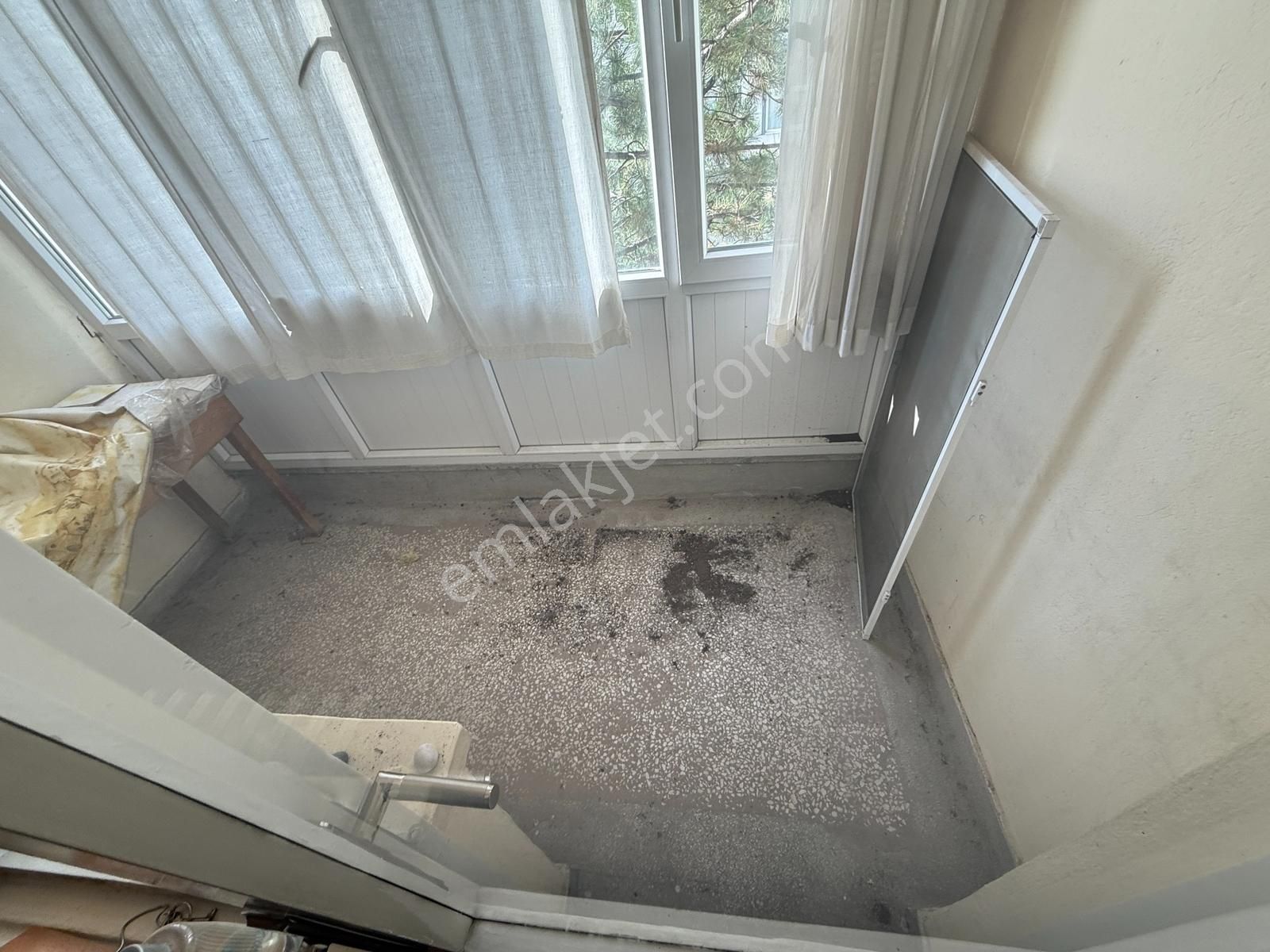 Kiralık Daire 3+1 Orta Kat Ön Cephe Geniş Metro,avm,belediye Ykn - Görsel 12