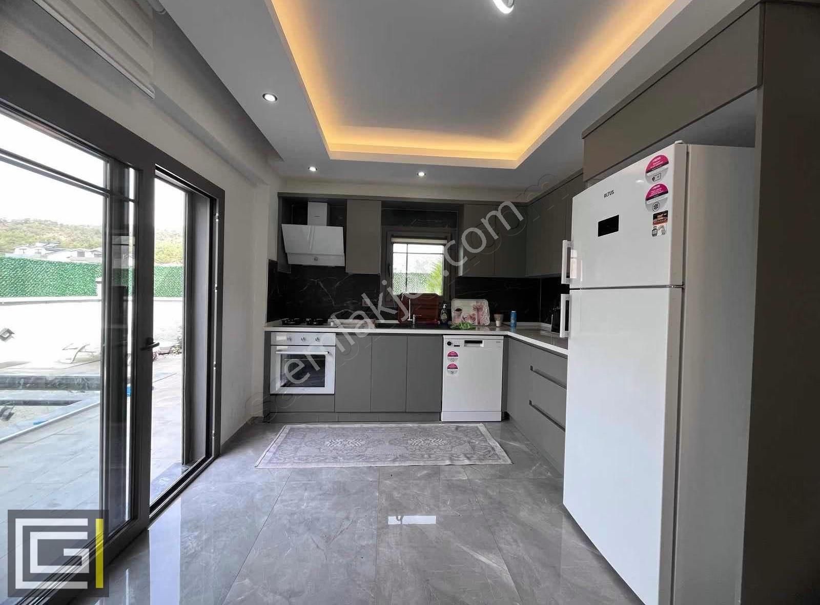 Fethiye Karagedik Huzurlu Yaşam Alanı Muhteşem Satılık Villa - Görsel 17