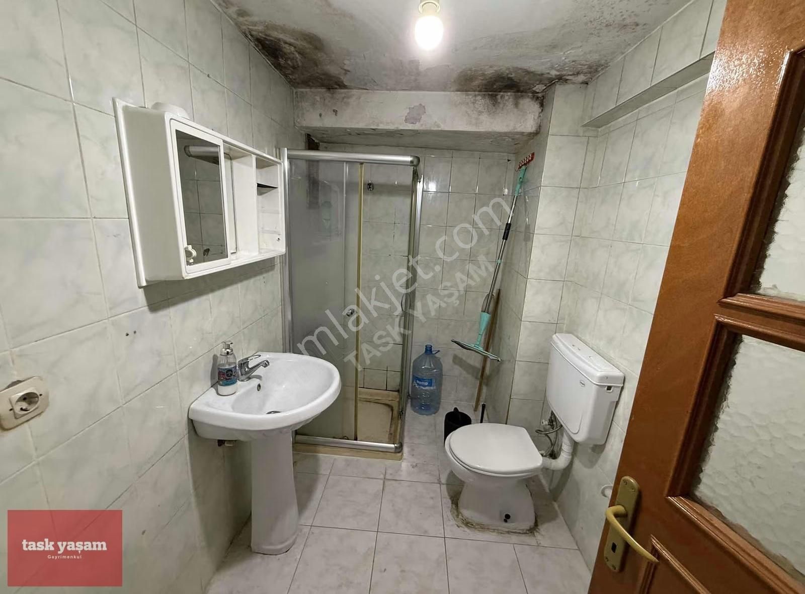 Gülbağ Selim Sırrı Okulunun Arkasında Kiralık 2+1 Daire - Görsel 4