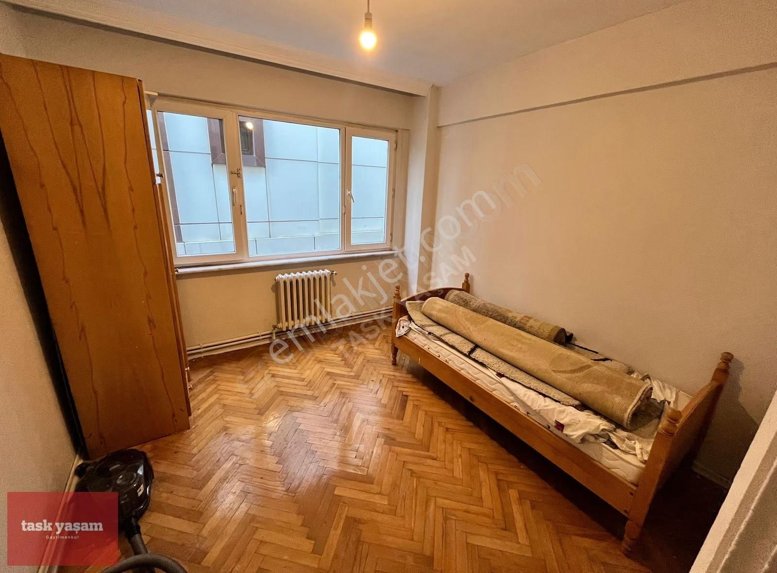 Valikonağına 100metre Yenilenmiş 2.5+1 Kısa Dönem Kiralık Daire - Görsel 7