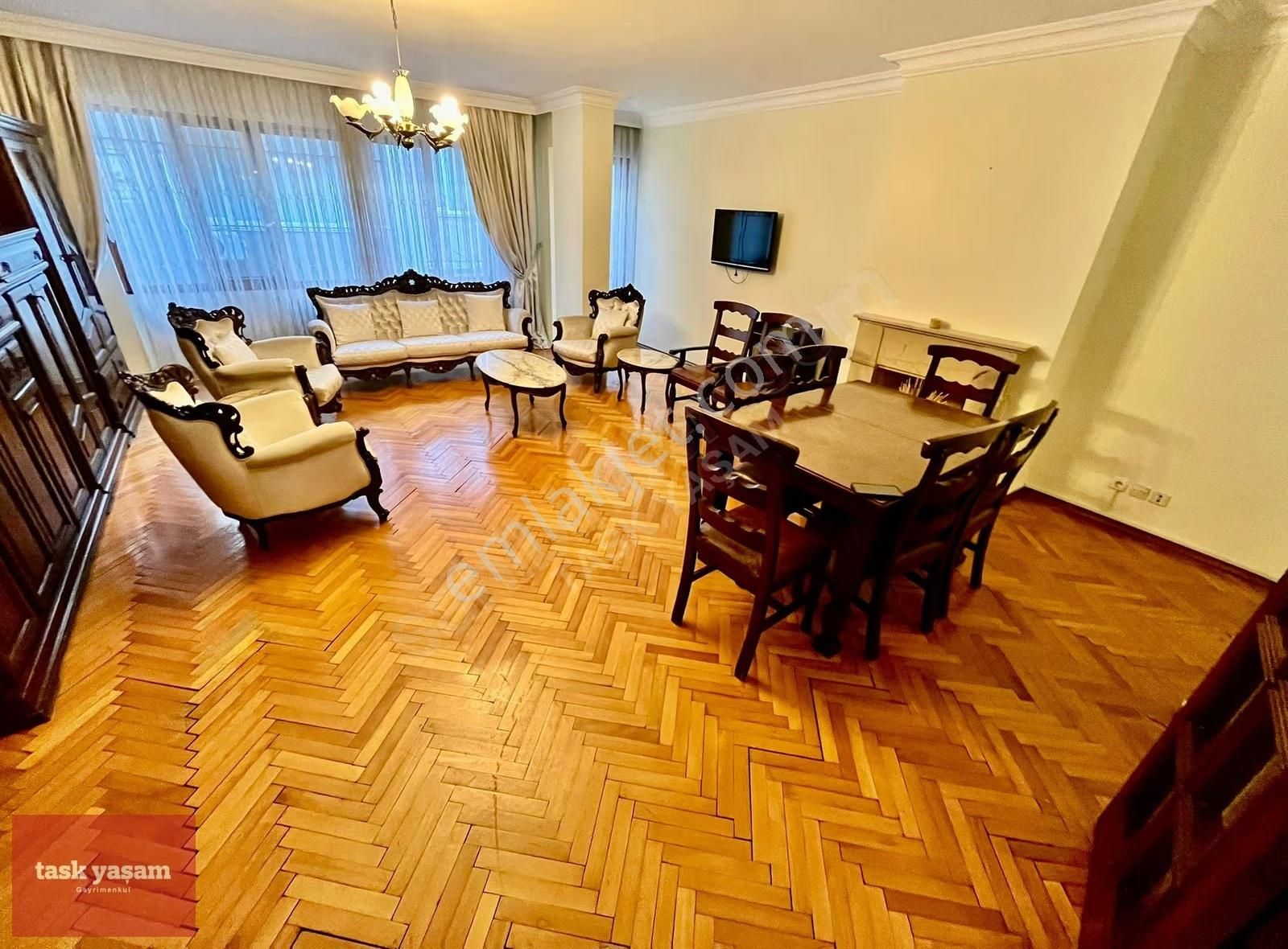 Nişantaşı Teşvikiye Köşe Binada 4+1 145m2 Kiralık Daire