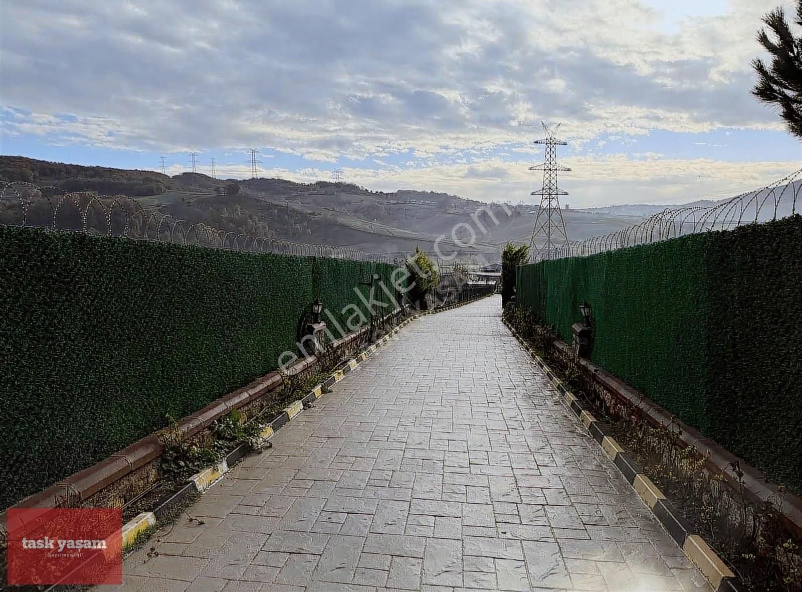 Derince Karagöllü'de 8+2 Özel Yaşam - Muhteşem Arazi - Görsel 10