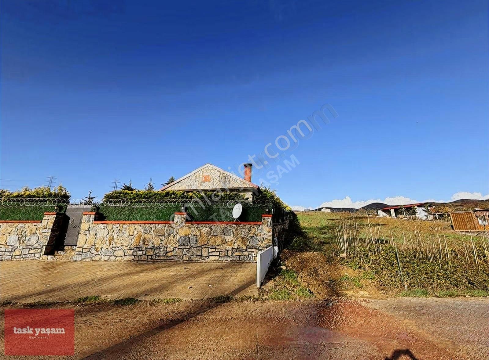 Derince Karagöllü'de 8+2 Özel Yaşam - Muhteşem Arazi - Görsel 8