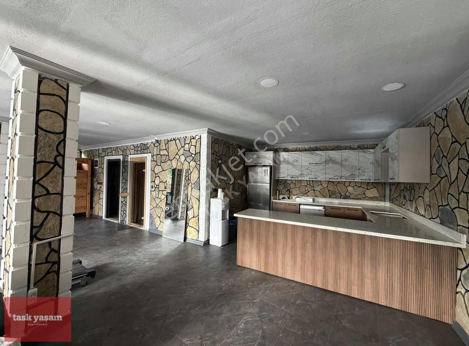 Derince Karagöllü'de 8+2 Özel Yaşam - Muhteşem Arazi - Görsel 24