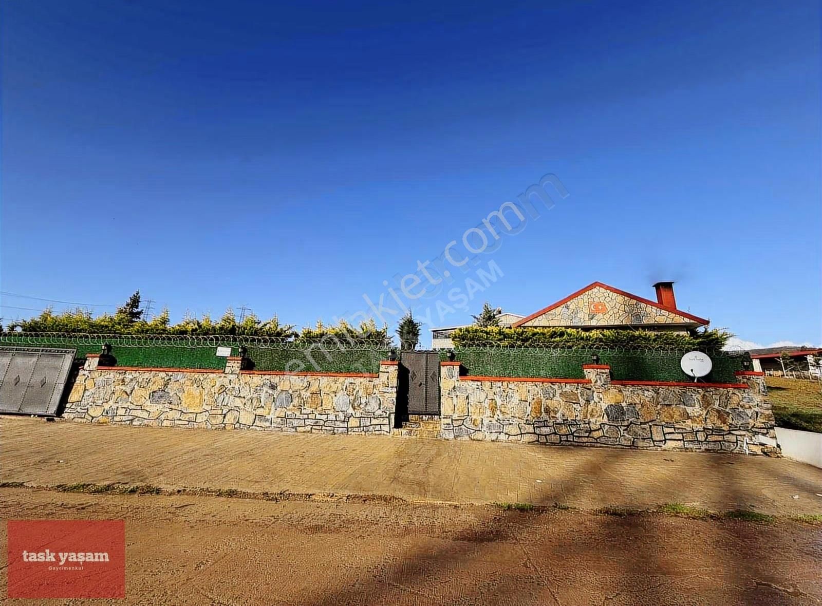 Derince Karagöllü'de 8+2 Özel Yaşam - Muhteşem Arazi - Görsel 20