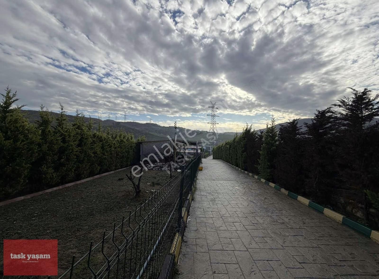 Derince Karagöllü'de 8+2 Özel Yaşam - Muhteşem Arazi - Görsel 25